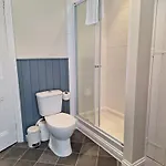 ゲストハウス Dorchester House 4*