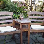 Dorchester House 4*