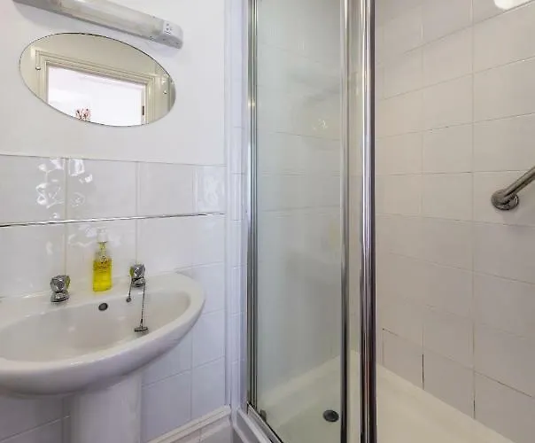 Dorchester House Penzion