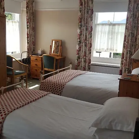 Casa de hóspedes Dorchester House 4*